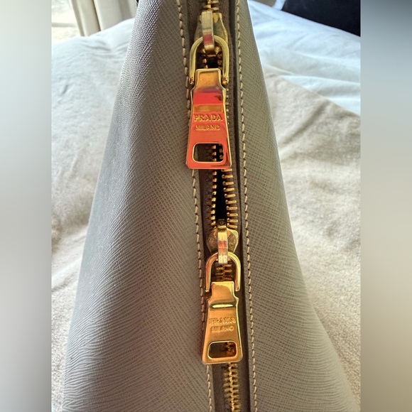 PRADA MEDIUM SAFFIANS LEATHER PRADA MATINEE BAG- Toupe color - Picture 10 of 13
